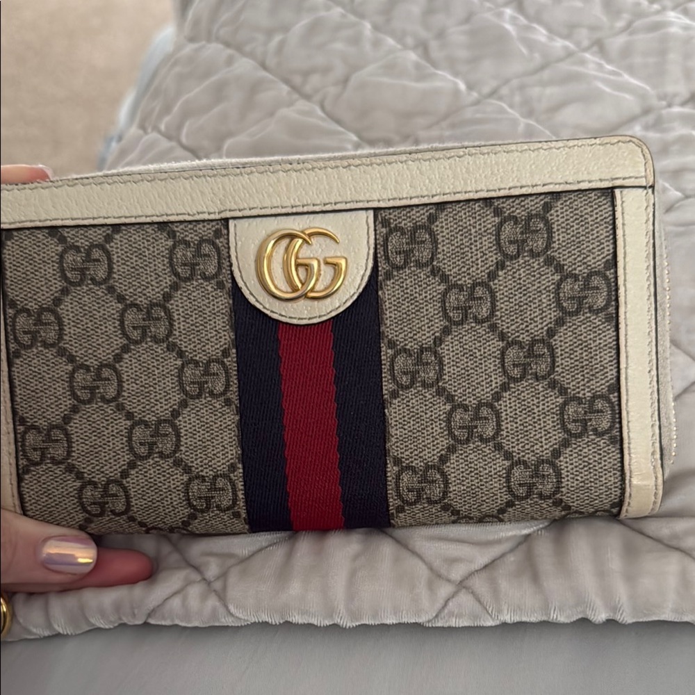 Gucci Cream and Red Wallet with Signature Monogram